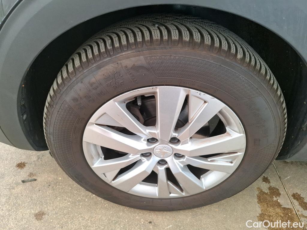  Peugeot  3008  Active Pack 1.5 HDi 130CV BVA8 E6d #33