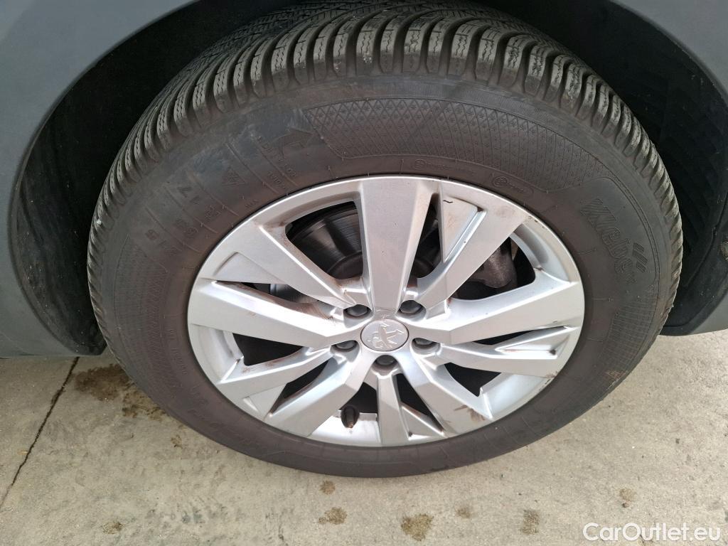  Peugeot  3008  Active Pack 1.5 HDi 130CV BVA8 E6d #10