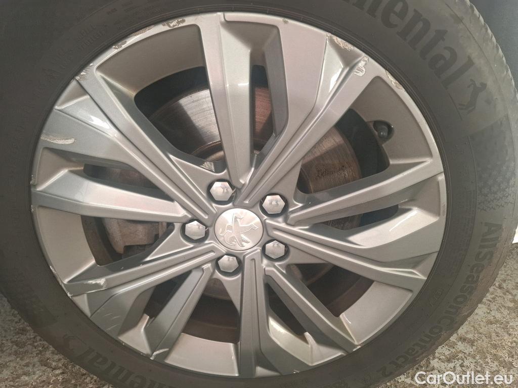  Peugeot  508 PEUGEOT  / 2018 / 5P / Berline HYBRID 225 E-EAT8 ALLURE BUSINESS #2