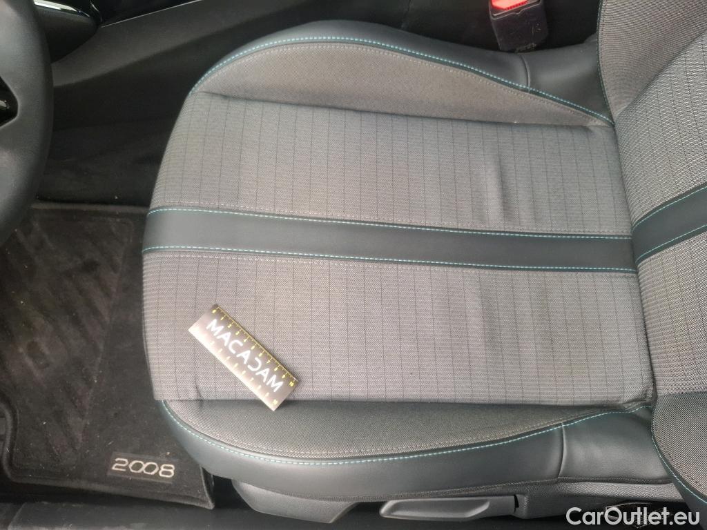 Peugeot  2008  Allure Pack 1.2 PureTech 100CV BVM6 E6d #17