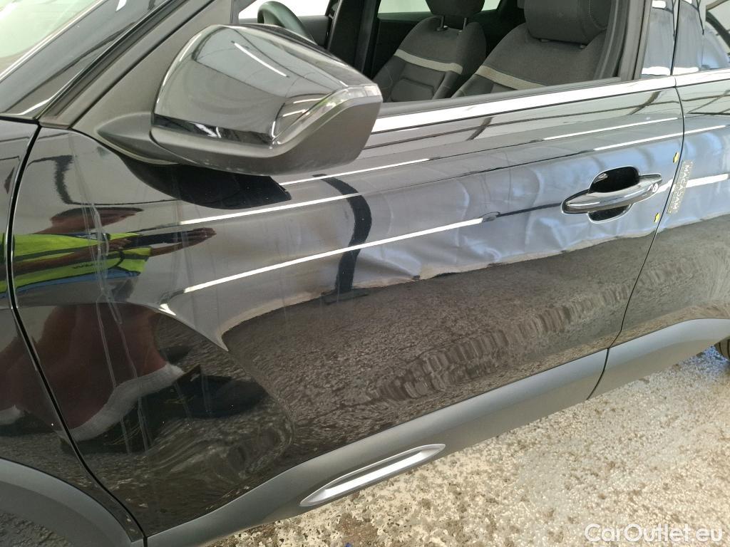  Citroen  C4 CITROEN  X / 2022 / 4P / Berline PureTech 130 S&S EAT8 Shine #1