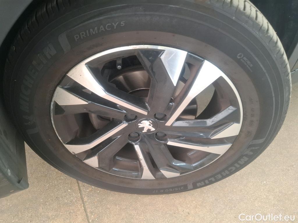  Peugeot  2008  Allure Pack 1.2 PureTech 100CV BVM6 E6d #20