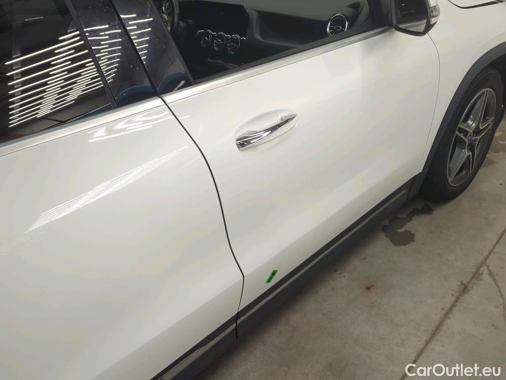  Mercedes  GLA  200 d 4MATIC #9