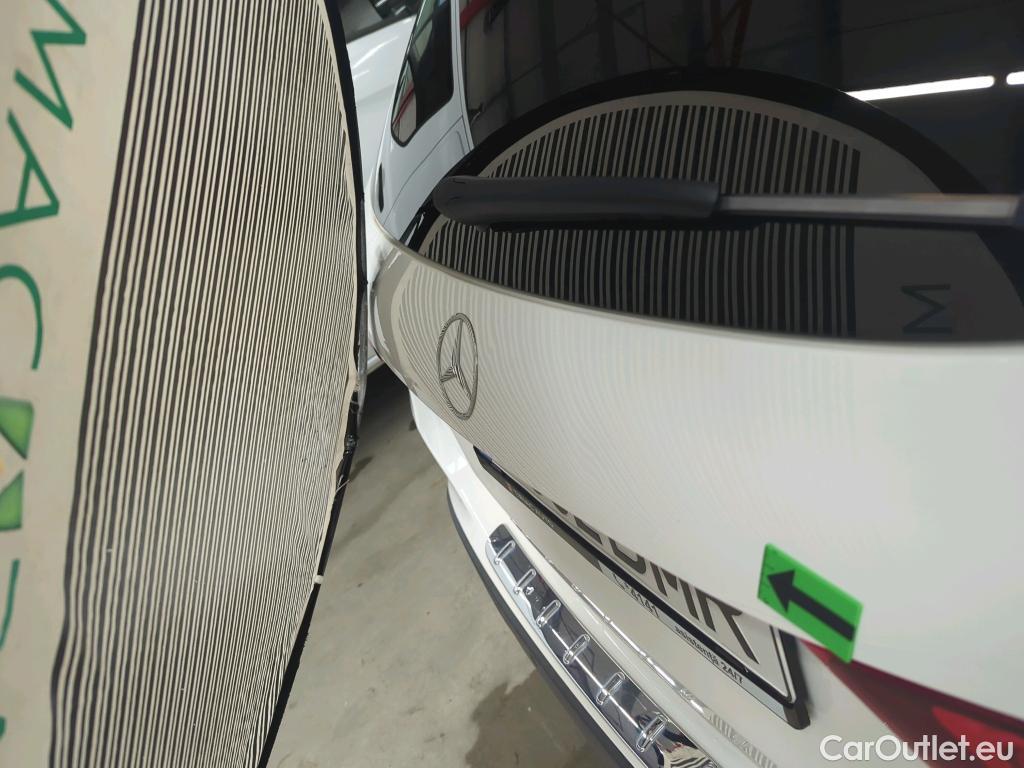  Mercedes  GLA  200 d 4MATIC #8