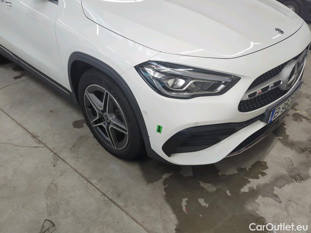  Mercedes  GLA  200 d 4MATIC #17