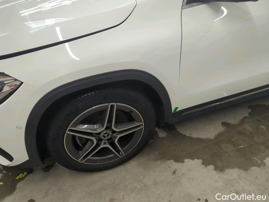  Mercedes  GLA  200 d 4MATIC #23