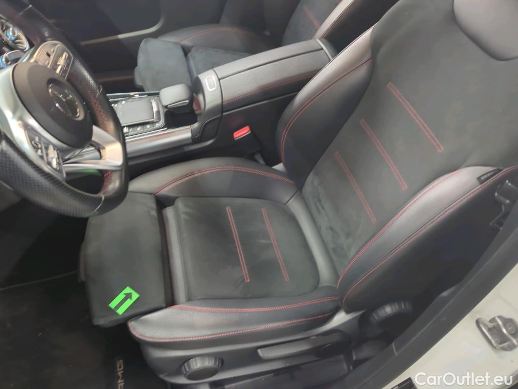  Mercedes  GLA  200 d 4MATIC #27