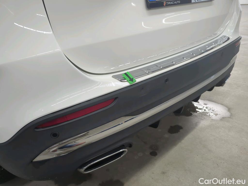  Mercedes  GLA  200 d 4MATIC #3