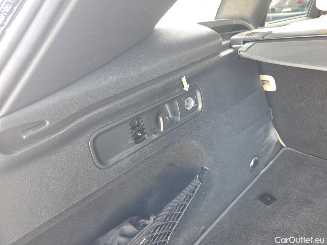  Mercedes  GLC  200 4MATIC #32