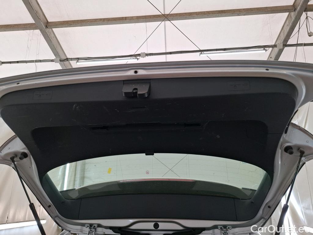  Volkswagen  Golf  VIII Berline Life Plus 2.0 TDI 115CV BVA7 E6d #14