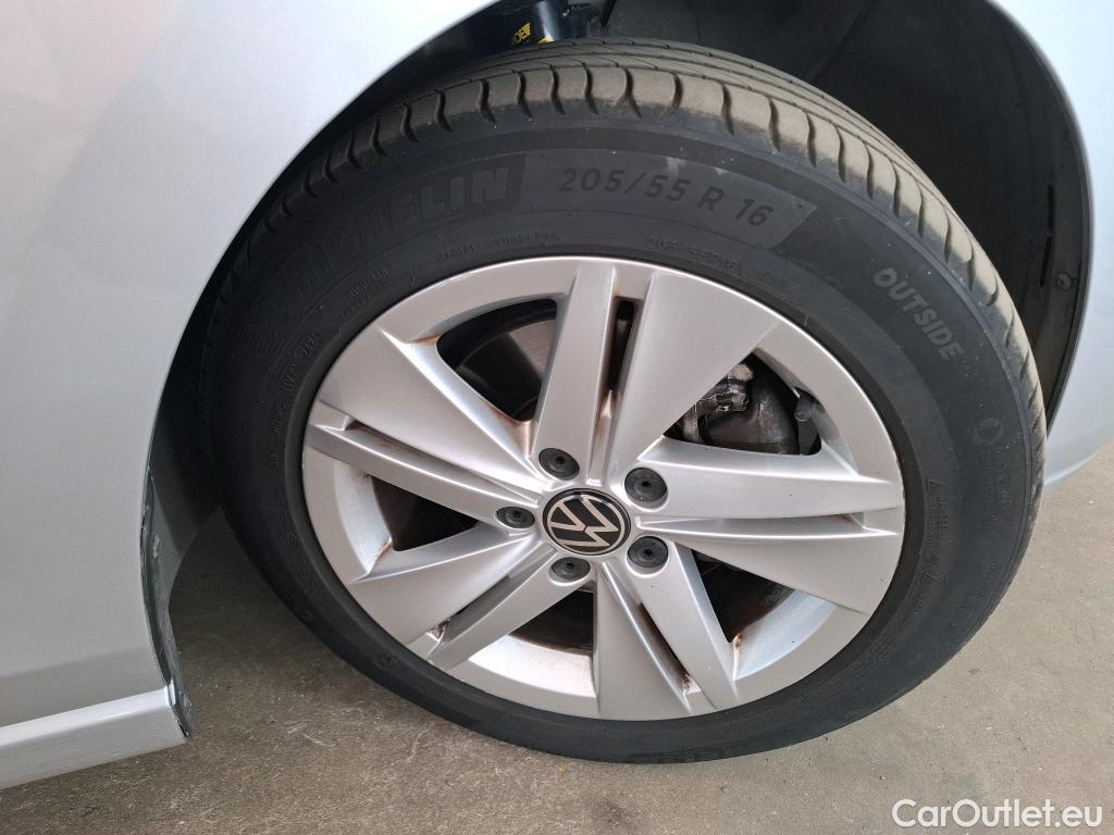  Volkswagen  Golf  VIII Berline Life Plus 2.0 TDI 115CV BVA7 E6d #4