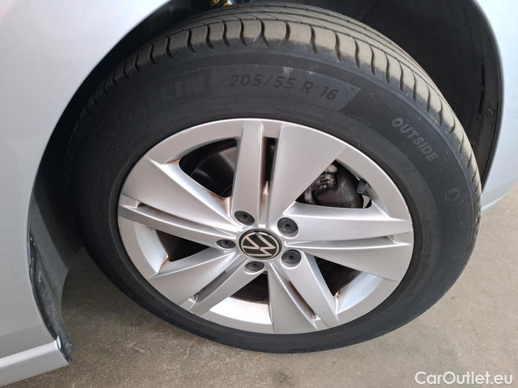  Volkswagen  Golf  VIII Berline Life Plus 2.0 TDI 115CV BVA7 E6d #7