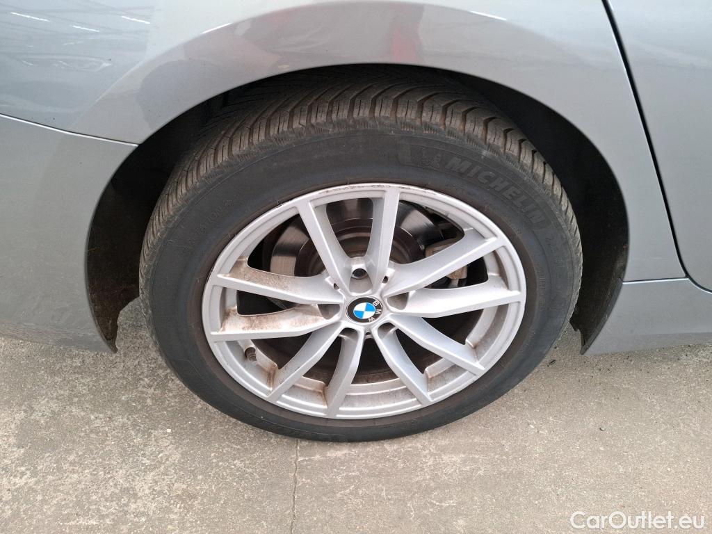  Bmw  Serie 3 BMW Série 3 Touring / 2022 / 5P / Break 316d 122ch Business Design BVA8 #12