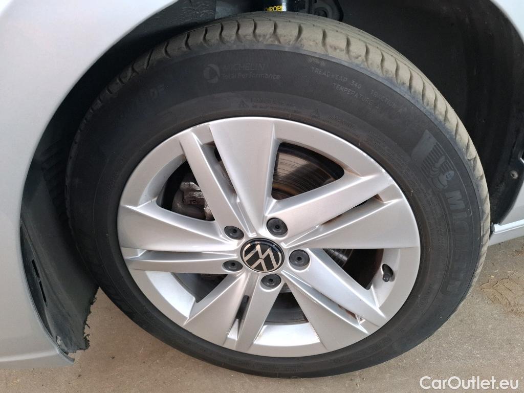  Volkswagen  Golf  VIII Berline Life Plus 2.0 TDI 115CV BVA7 E6d #26