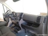  Peugeot  Boxer PEUGEOT  / 2023 / 4P / FURGONE 2.2 BLUEHDI 120 SeS 330 L2H2 #3