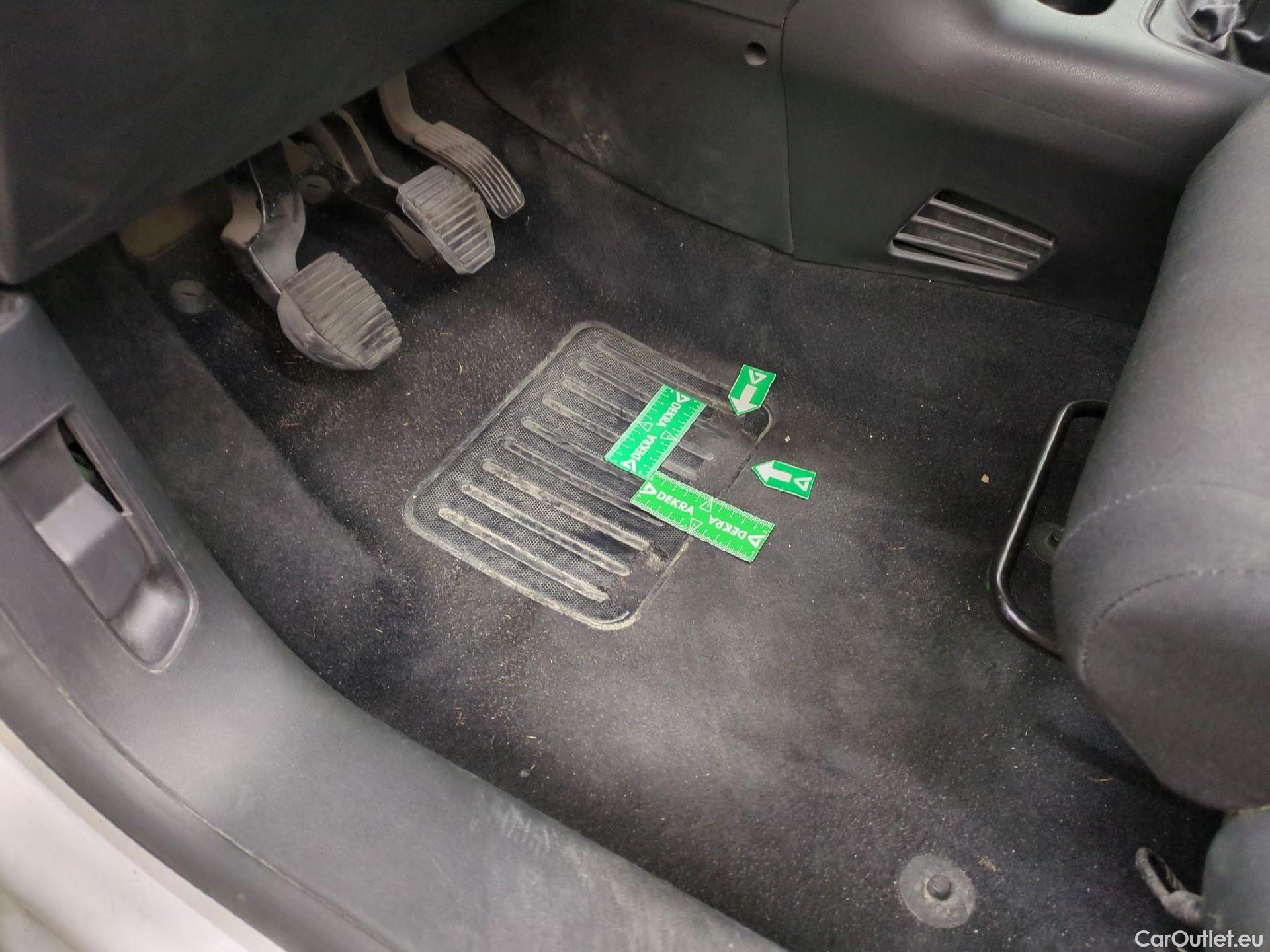  Citroen  C3 CITROEN  Société / 2020 / 5P / Berline / VU PureTech 83 S&S BVM Feel Nav #6