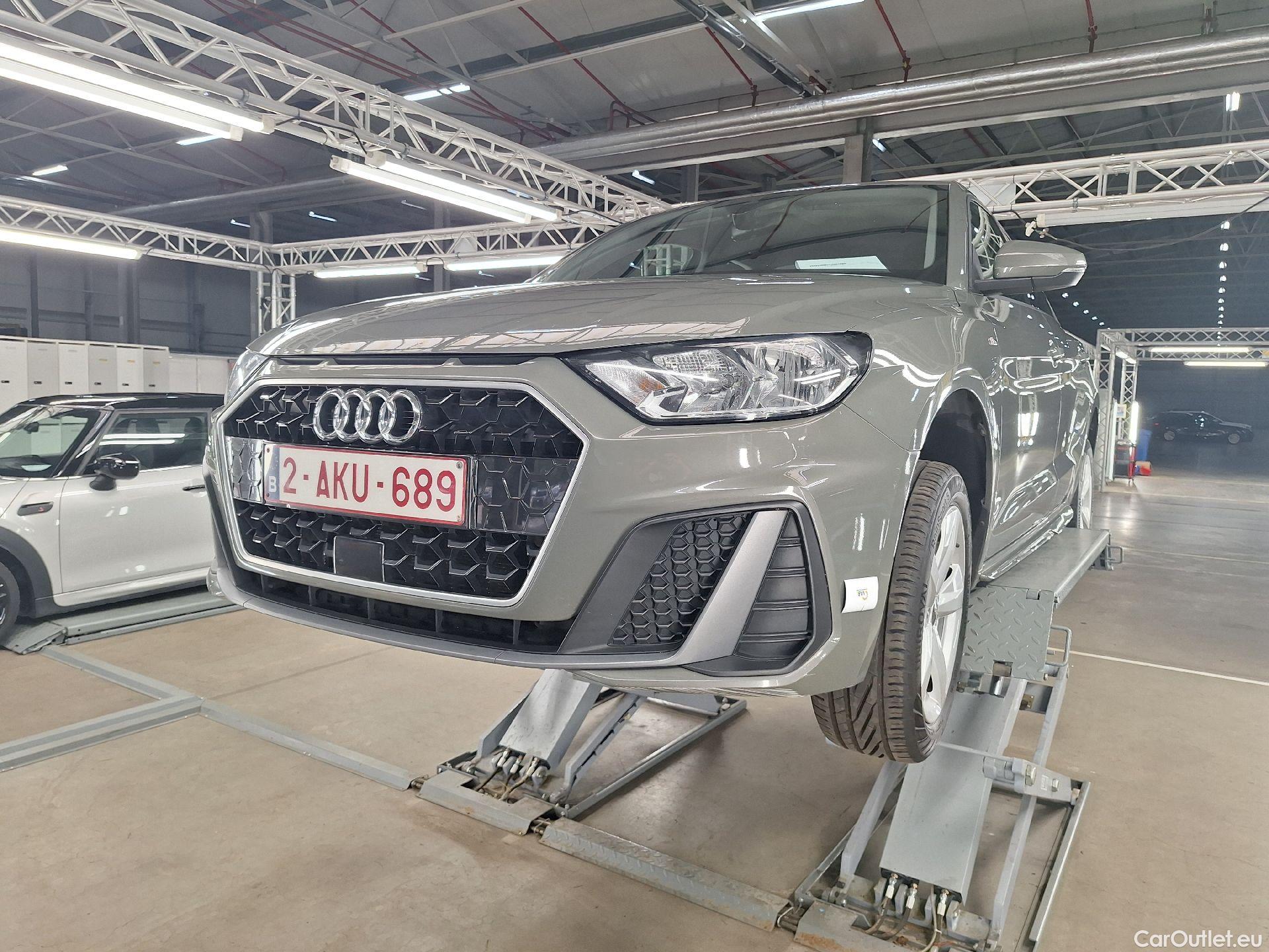  Audi  A1 Sportback Audi, A1 SB '18, Audi  1.0 30 TFSI 81kW S Line 5d #37