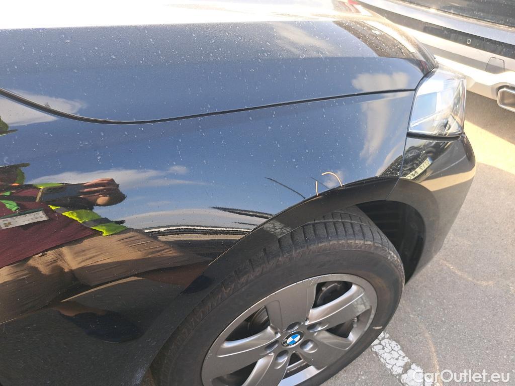  Bmw  Serie 1 BMW  / 2019 / 5P / berlina con portón 116d Corporate Auto. #21