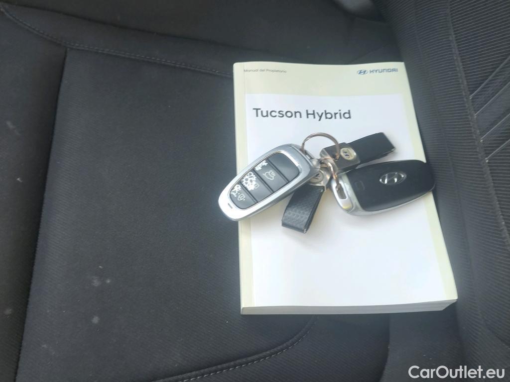  Hyundai  Tucson HYUNDAI  / 2020 / 5P / todoterreno 1.6 TGDI 169kW HEV Tecno Auto 2C #53