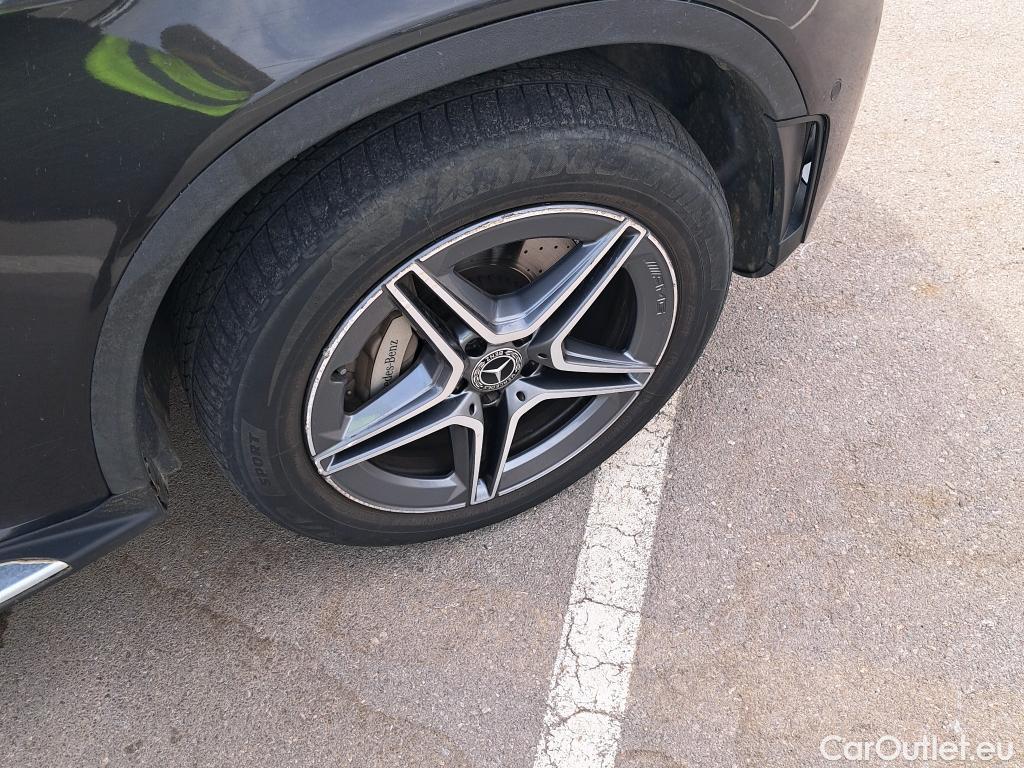  Mercedes  G-Klasee MERCEDES-BENZ GLC Coupé / 2019 / 5P / coupé GLC 300 de 4MATIC #3