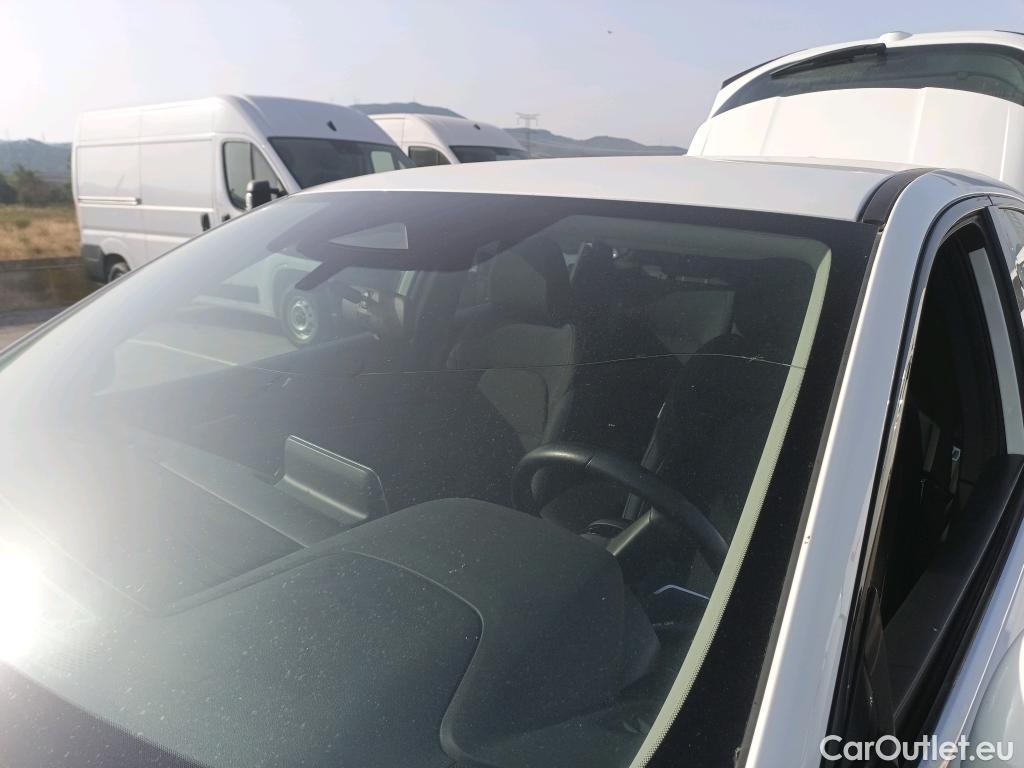  Nissan  Qashqai NISSAN  / 2021 / 5P / todoterreno DIG-T 103kW (140CV) mHEV 4x2 Acenta #1