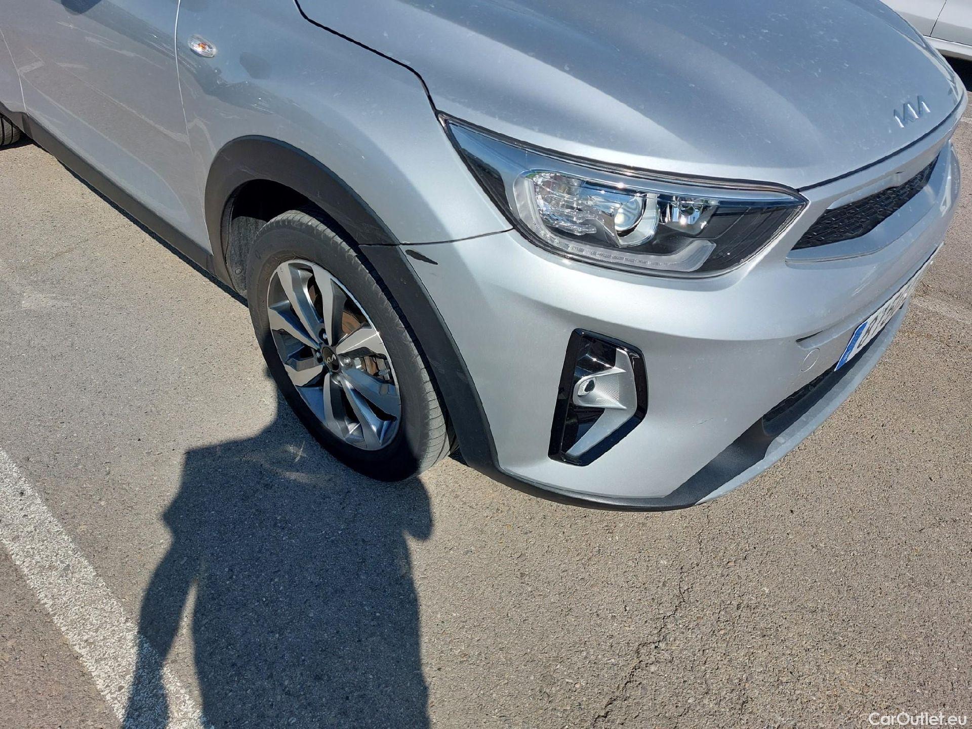  KIA  STONIC KIA  / 2017 / 5P / todoterreno 1.0 T-GDi 74kW (100CV) MHEV iMT Concept #5