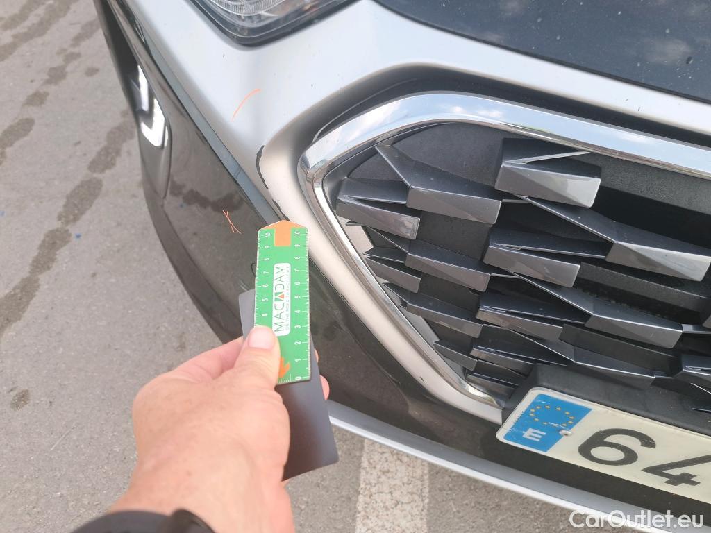 Hyundai   Ioniq HYUNDAI / 2019 / 5P / berlina con portón 1.6 GDI PHEV Klass DCT #24