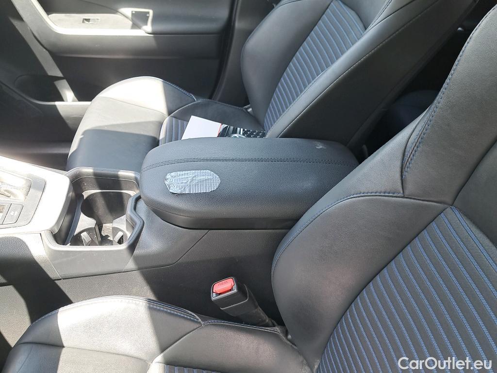  Toyota  RAV4 TOYOTA  / 2018 / 5P / todoterreno 2.5l 220H Style #3