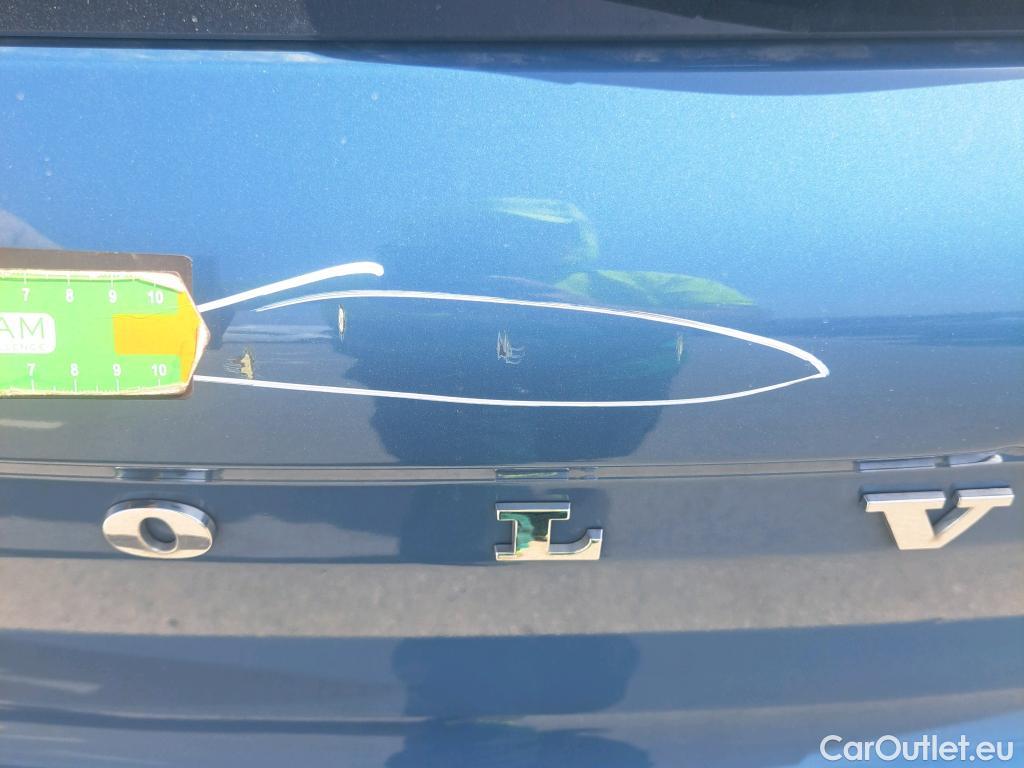  Volvo  XC 40 VOLVO XC40 / 2021 / 5P / todoterreno 1.5 T4 Recharge PHEV Core Auto #2