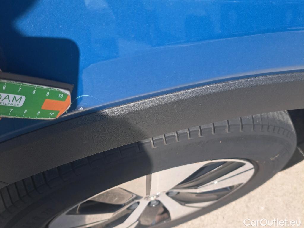  Volvo  XC 40 VOLVO XC40 / 2021 / 5P / todoterreno 1.5 T4 Recharge PHEV Core Auto #35