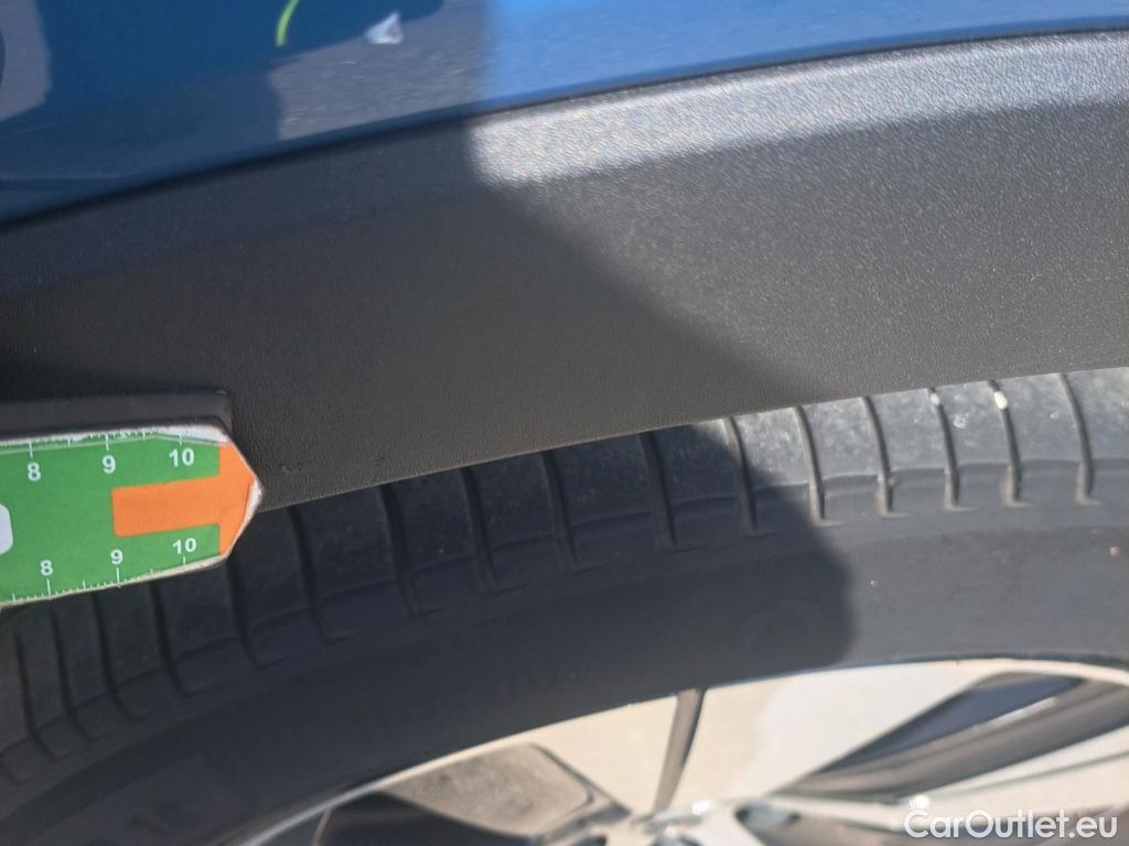  Volvo  XC 40 VOLVO XC40 / 2021 / 5P / todoterreno 1.5 T4 Recharge PHEV Core Auto #37
