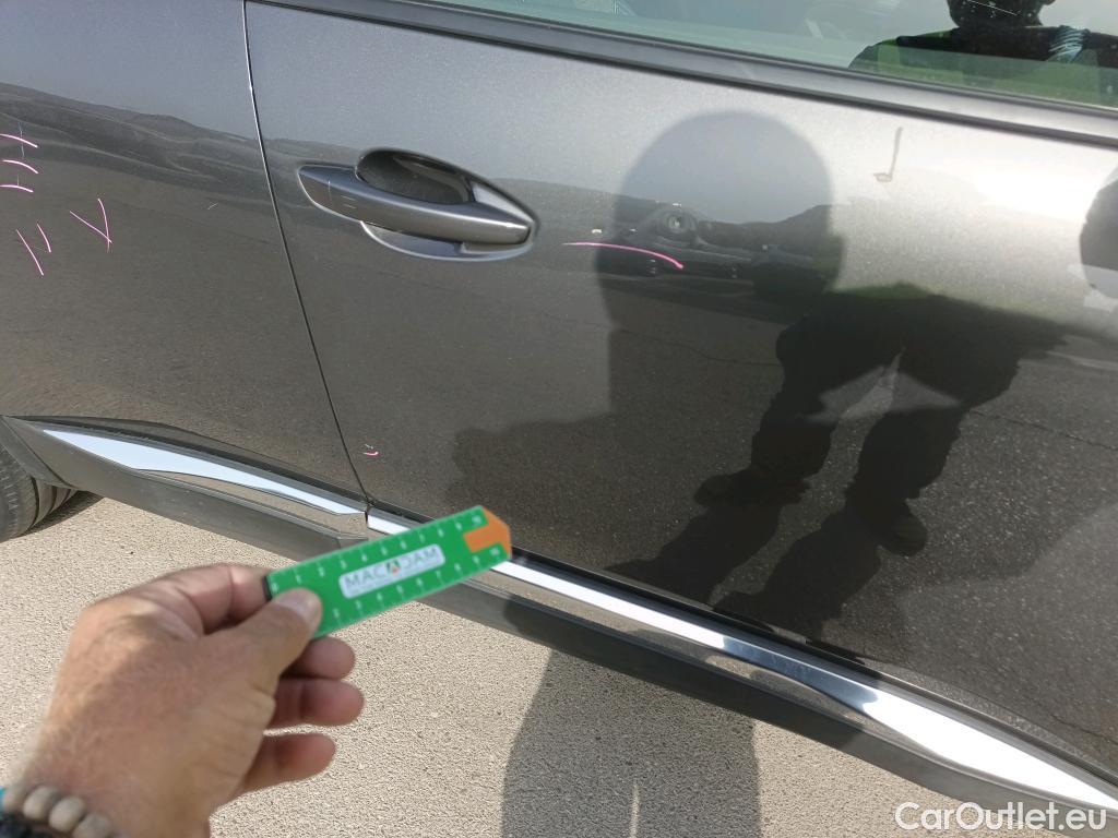  Peugeot  3008 PEUGEOT  Hybrid / 2020 / 5P / todoterreno 225 e-EAT8 Allure Pack #11