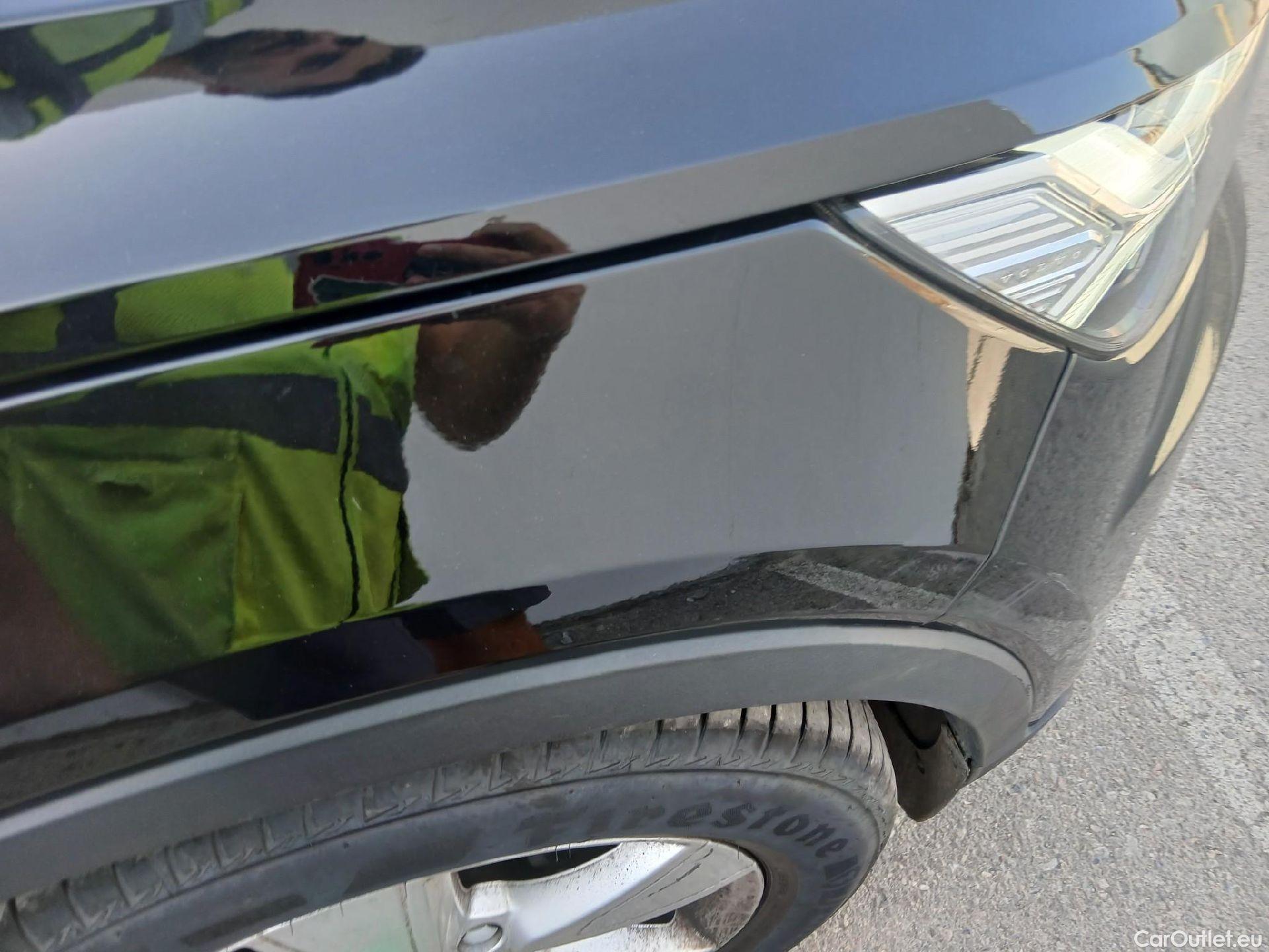  Volvo  XC 40 VOLVO XC40 / 2017 / 5P / todoterreno 1.5 T2 Momentum Core #24