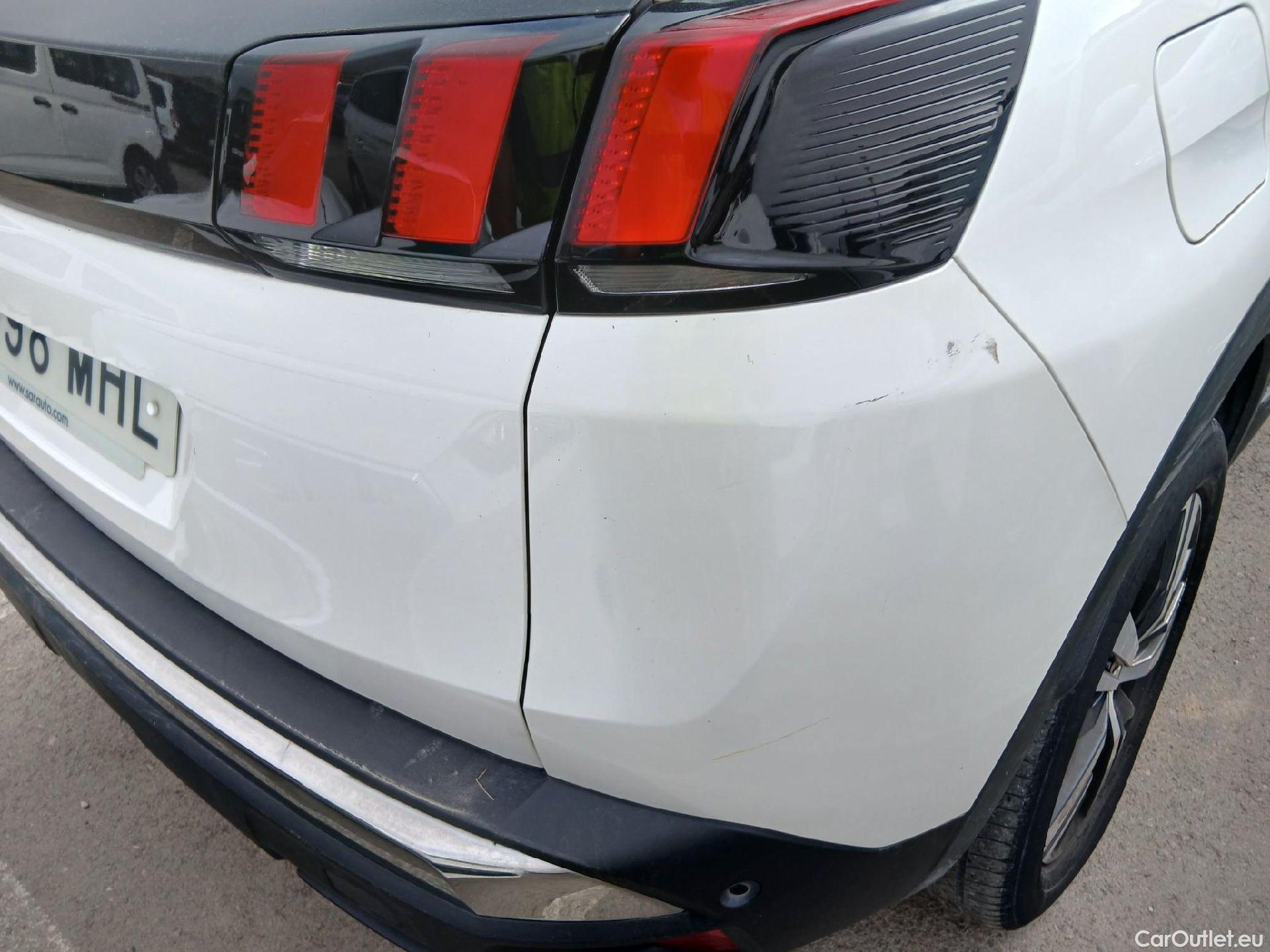  Peugeot  3008 PEUGEOT  / 2020 / 5P / todoterreno 1.5 BlueHDi 96kW S&S Allure Pack EAT8 #11