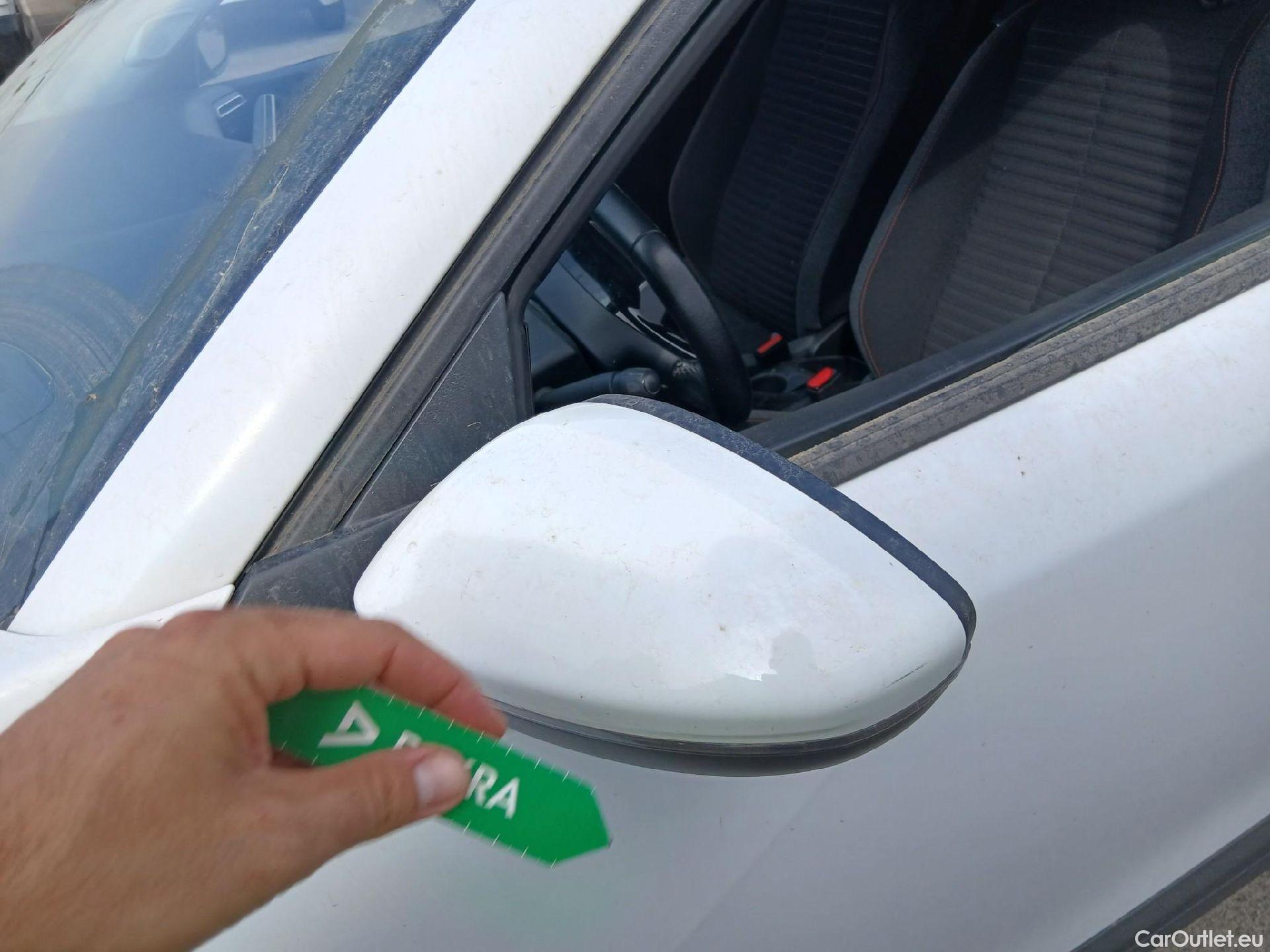  Peugeot  2008 PEUGEOT  / 2019 / 5P / todoterreno Active Puretech 100 S&S BVM6 #5
