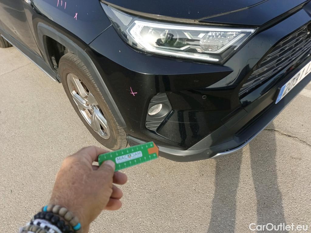  Toyota  RAV4 TOYOTA  / 2018 / 5P / todoterreno 2.5l 220H Luxury #23