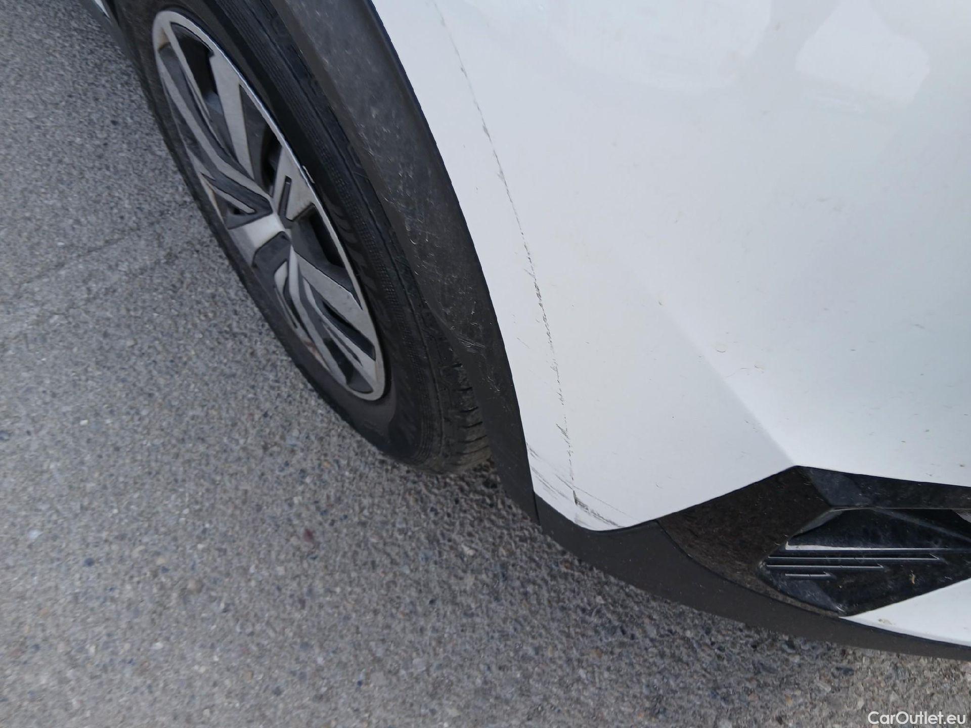  Peugeot  2008 PEUGEOT  / 2019 / 5P / todoterreno Active Puretech 100 S&S BVM6 #2