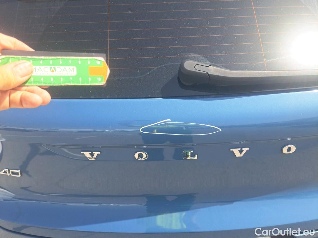  Volvo  XC 40 VOLVO XC40 / 2021 / 5P / todoterreno 1.5 T4 Recharge PHEV Core Auto #1