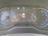  Toyota  RAV4 TOYOTA  / 2018 / 5P / todoterreno 2.5l 220H Luxury #4