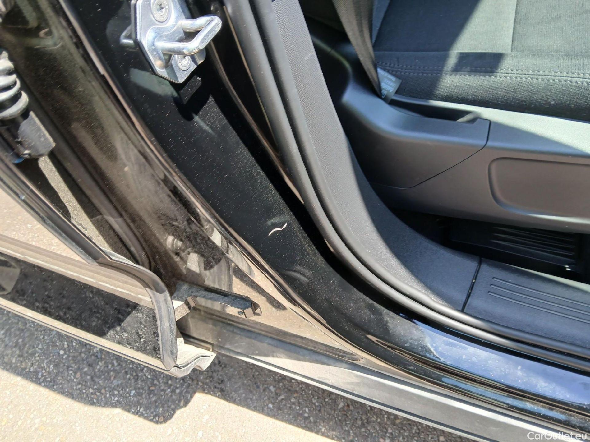  Volvo  XC 40 VOLVO XC40 / 2017 / 5P / todoterreno 1.5 T3 #1