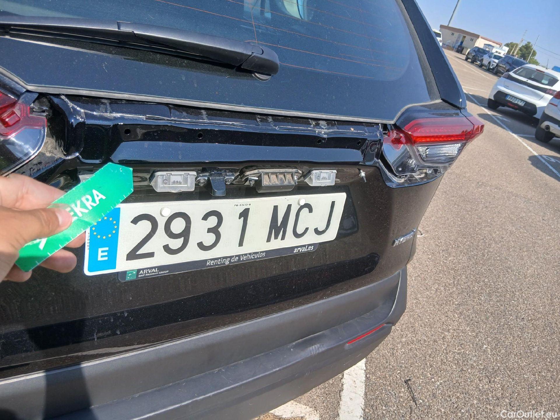  Toyota  RAV4 TOYOTA  / 2018 / 5P / todoterreno 2.5l 220H Business #31
