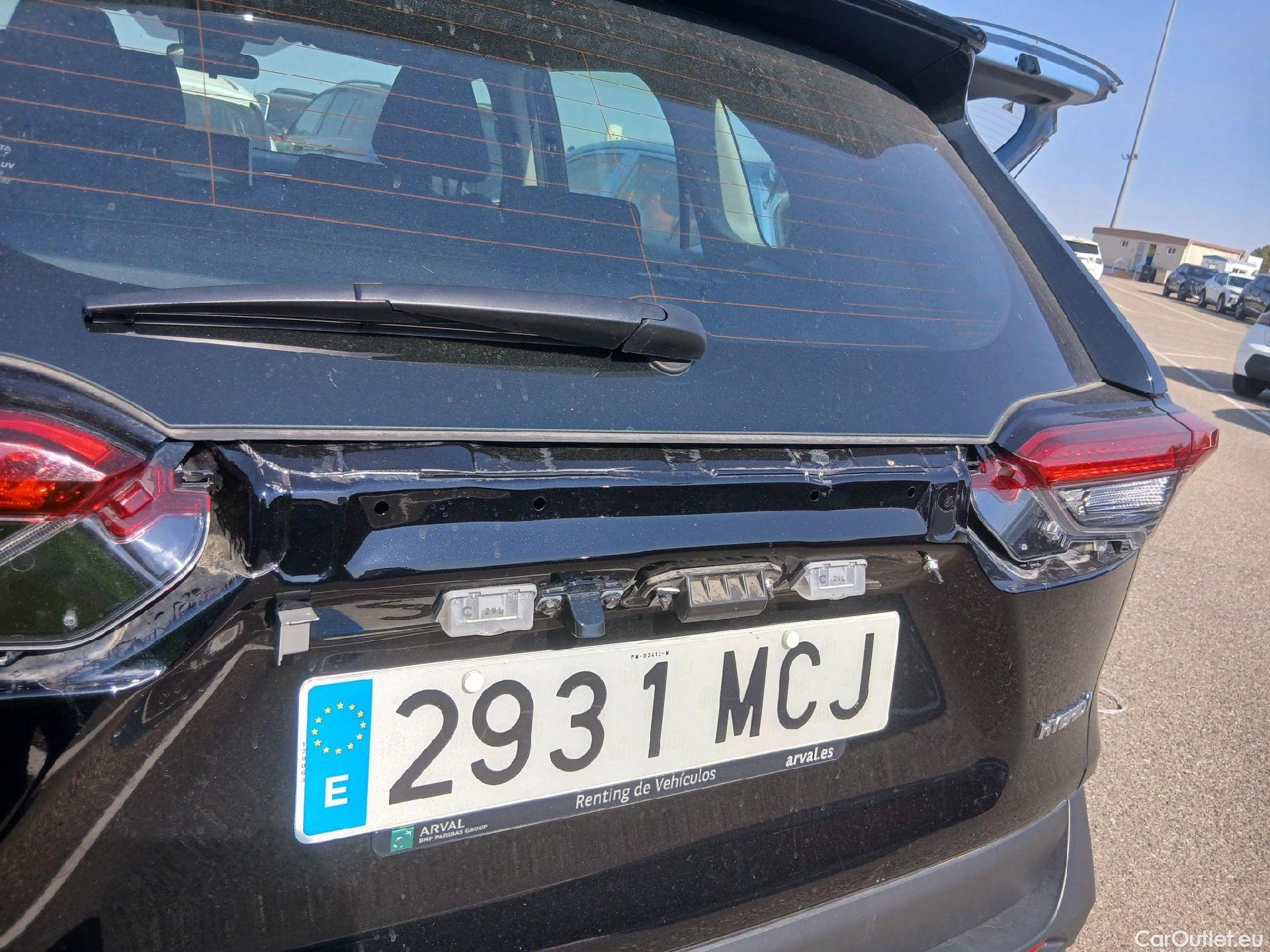  Toyota  RAV4 TOYOTA  / 2018 / 5P / todoterreno 2.5l 220H Business #33