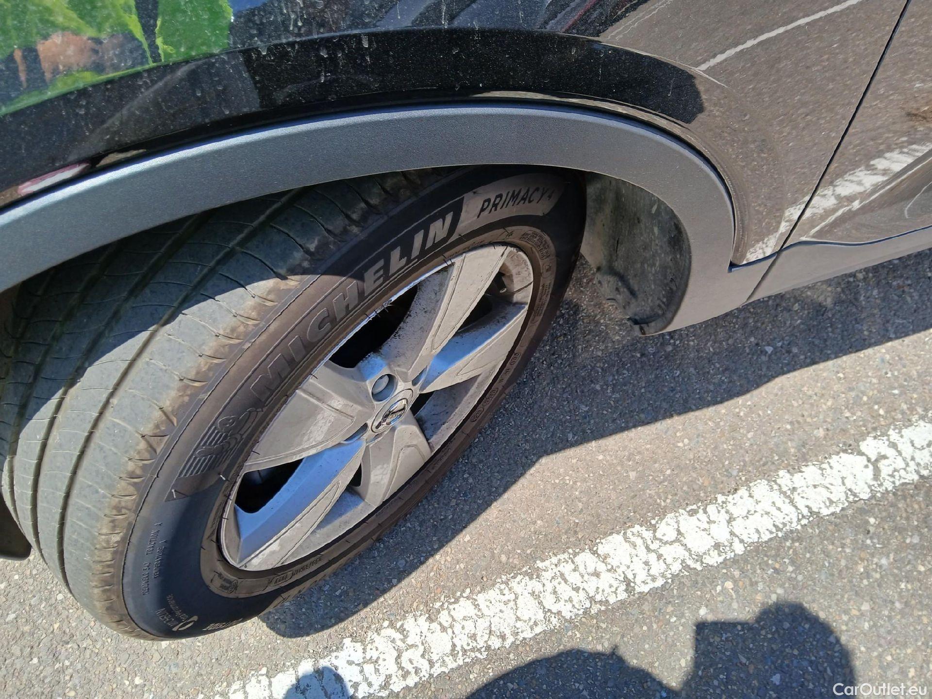  Volvo  XC 40 VOLVO XC40 / 2017 / 5P / todoterreno 1.5 T3 #11