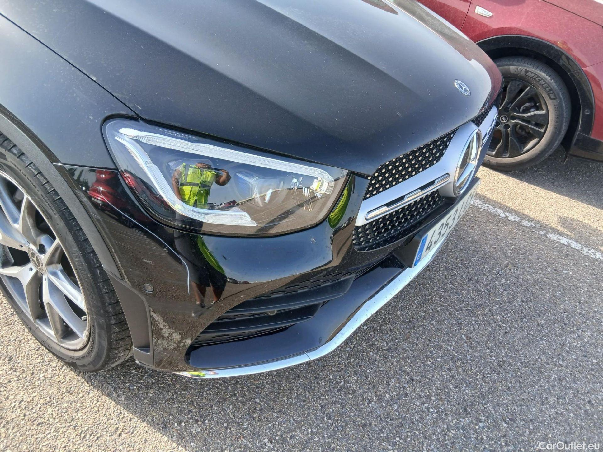 Mercedes  G-Klasee MERCEDES-BENZ GLC Coupé / 2019 / 5P / coupé GLC 220 d 4MATIC #4