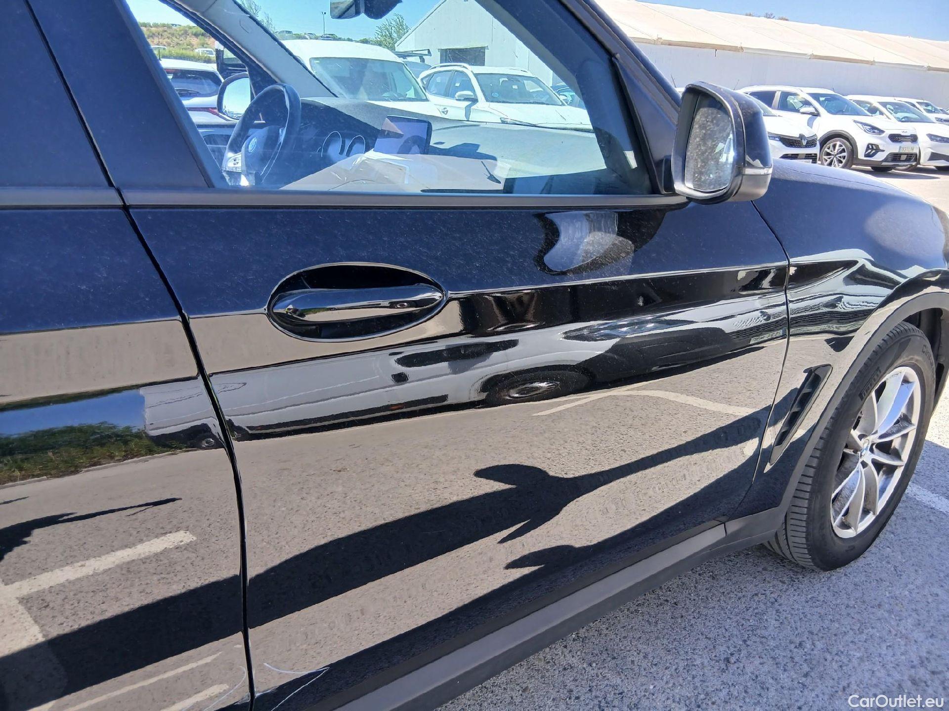  Bmw  X3 BMW  / 2017 / 5P / todoterreno sDrive18d #51