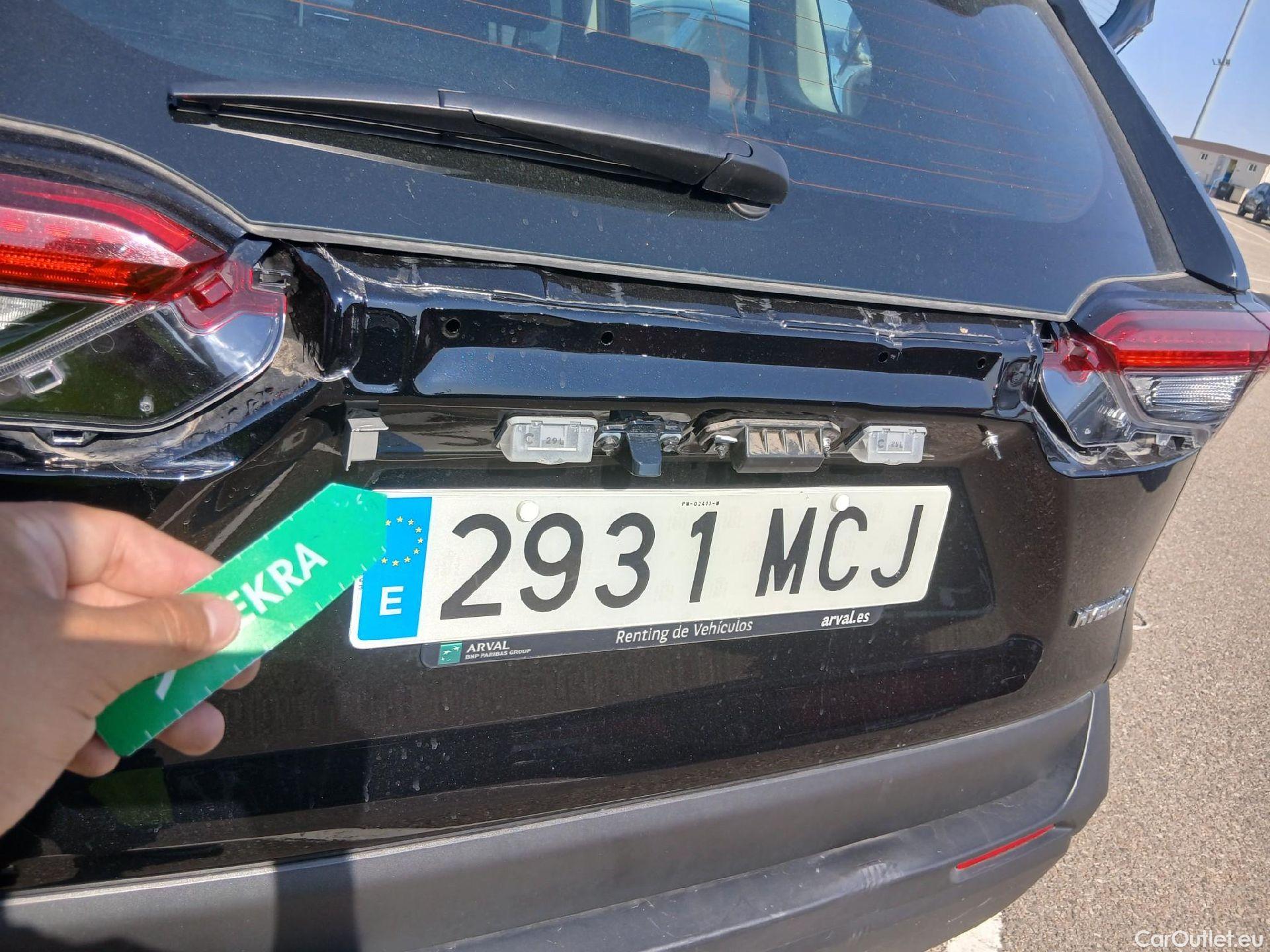  Toyota  RAV4 TOYOTA  / 2018 / 5P / todoterreno 2.5l 220H Business #34