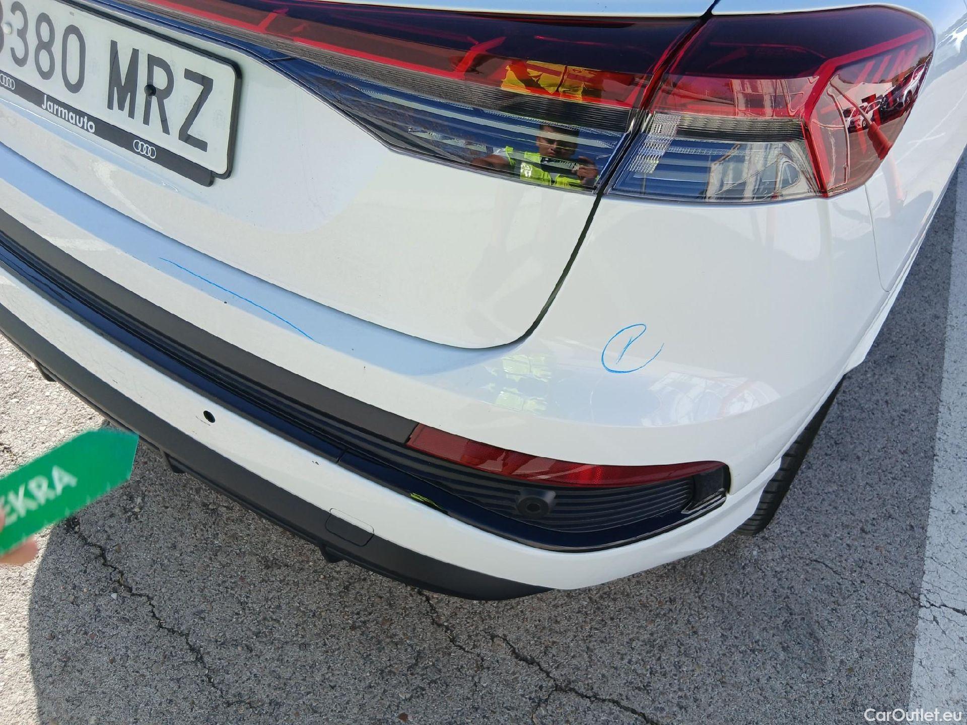  Audi  Q4 E-Tron AUDI Q4 Sportback e-tron / 2021 / 5P / todoterreno Black line edition 45 e-tron 220kW 82kWh #12