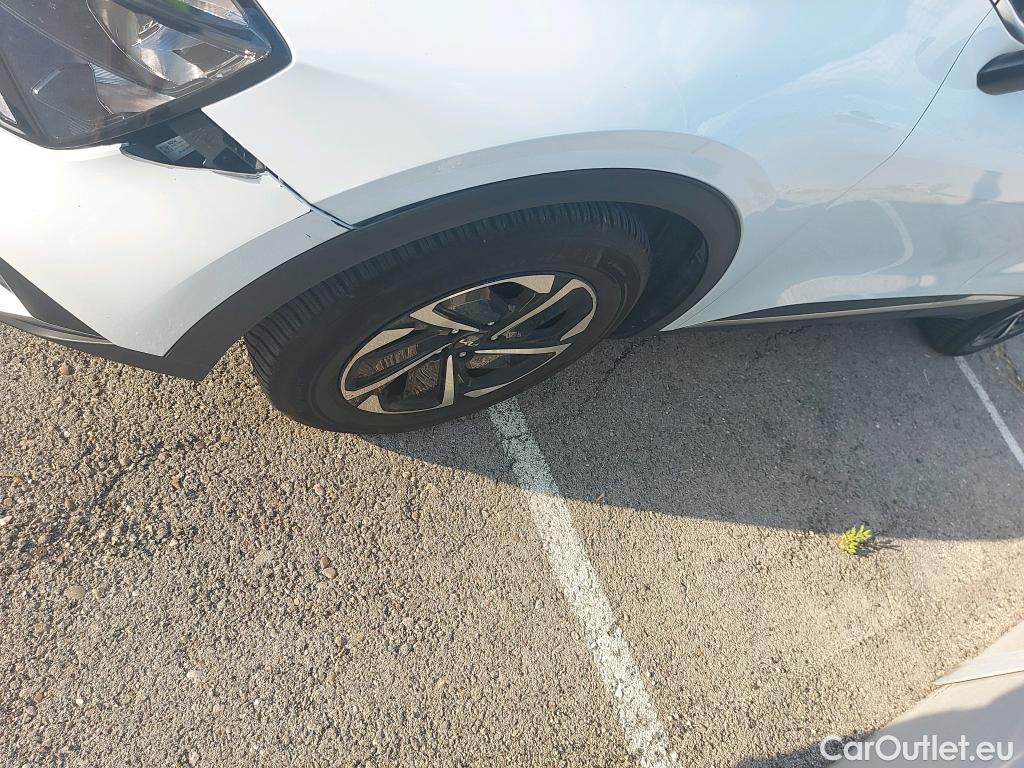  KIA  Sportage KIA  / 2022 / 5P / todoterreno 1.6 T-GDi HEV 171kW (230CV) Drive 4X2 #23