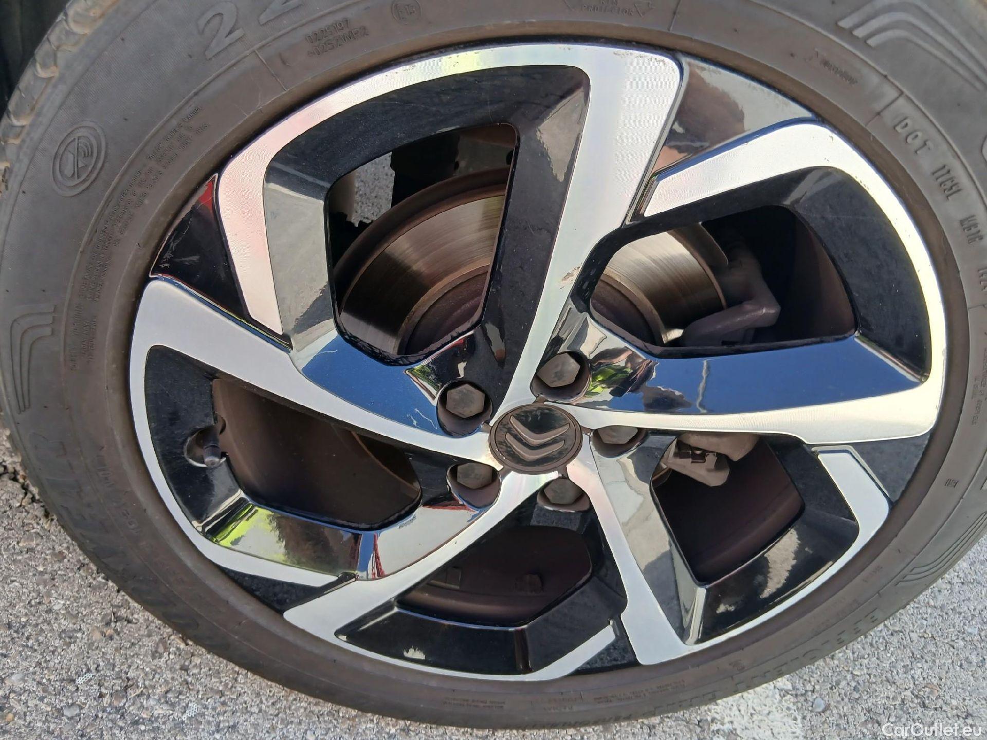  Citroen  C5 Aircross CITROEN  / 2018 / 5P / todoterreno BlueHdi 96kW (130CV) S&S Feel (AC) #20