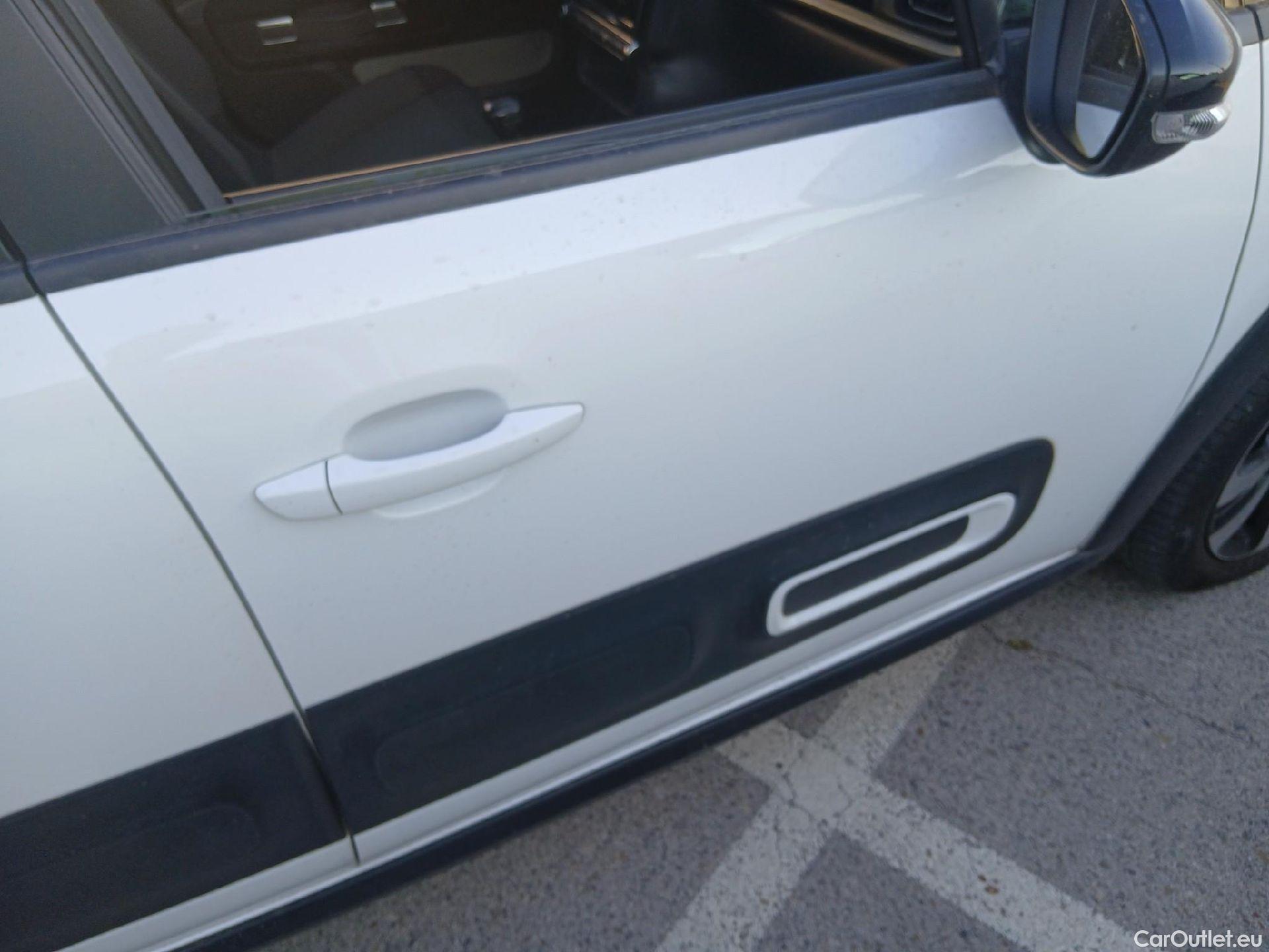  Citroen  C3 CITROEN  / 2020 / 5P / berlina con portón PureTech 81KW (110CV) S&S Feel Pack (AC2) #34